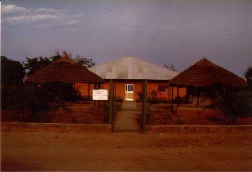 1996